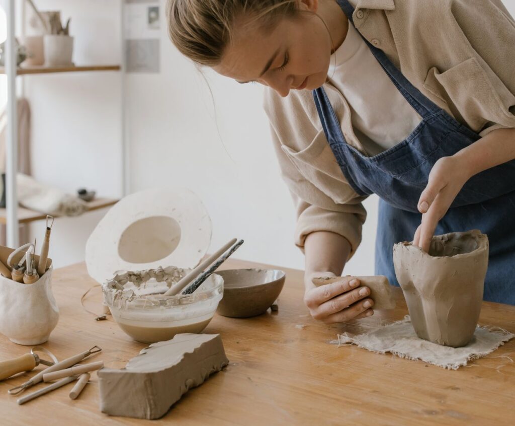 Cómo hacer un molde de yeso o escayola para cerámica